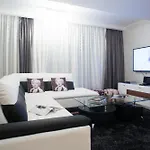 The Queen Luxury - Marilyn Apartment