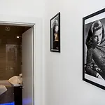 The Queen Luxury - Marilyn
