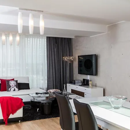 The Queen Luxury - Marilyn 아파트 *