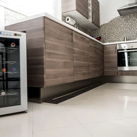 아파트 The Queen Luxury - Marilyn *