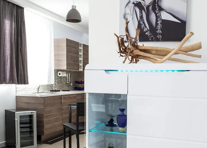 The Queen Luxury - Marilyn Lussemburgo