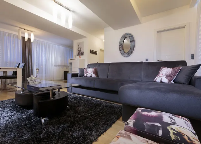 The Queen Luxury - Marilyn Apartament *