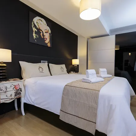 The Queen Luxury - Marilyn Luxemburg