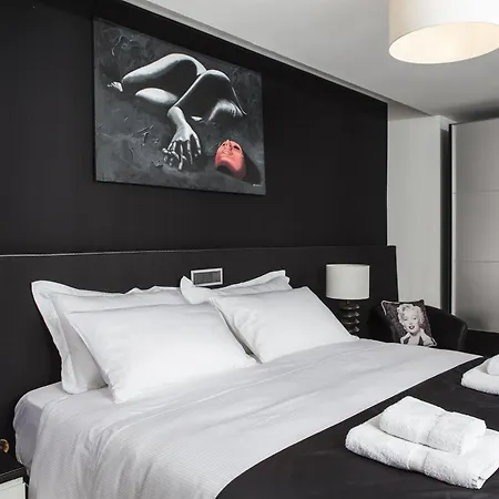 The Queen Luxury - Marilyn Luxemburg