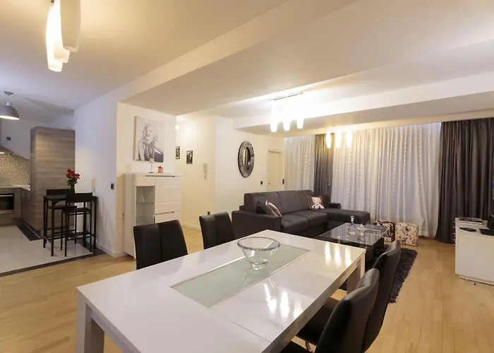 The Queen Luxury - Marilyn *